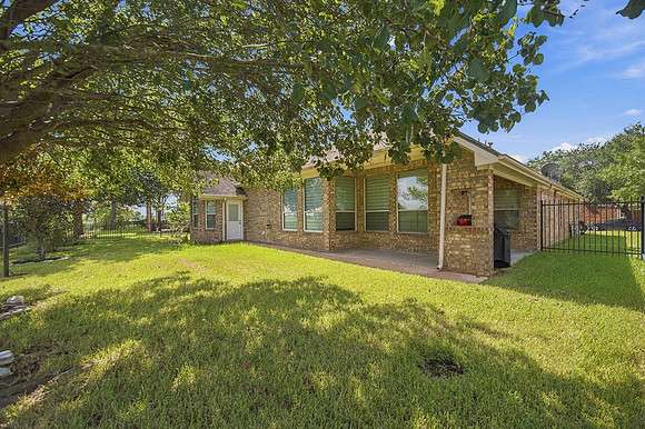 10010 Red Mesa Dr30