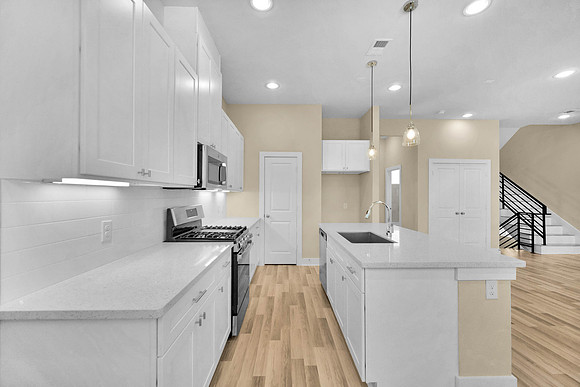 6746 Del Rio St-12