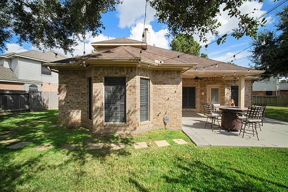 20414 Canyon Shadow Dr-35
