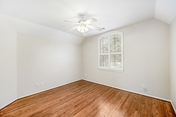 13910 Greenwood Manor Drive-31