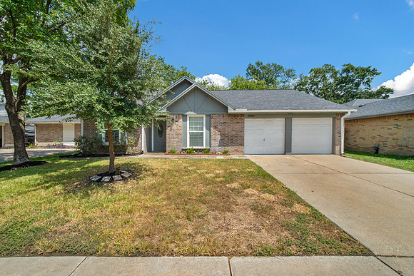 10306 Pear Oak Dr-1