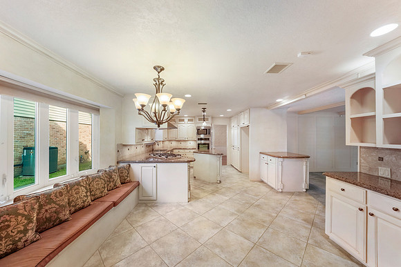 5411 Theall Rd-21