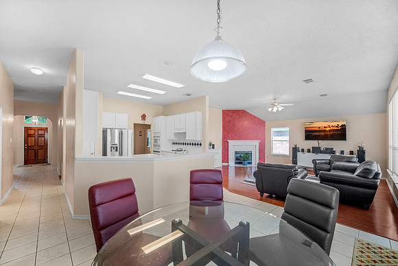 11710 River Vine Ct-25