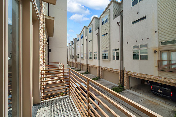 4432 Eli St A-15