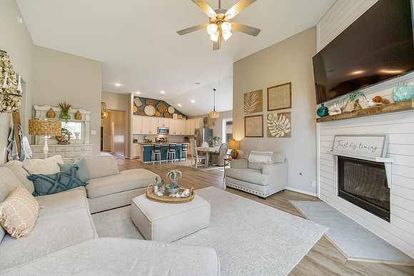 15615 Lakewood Terrace Drive-20