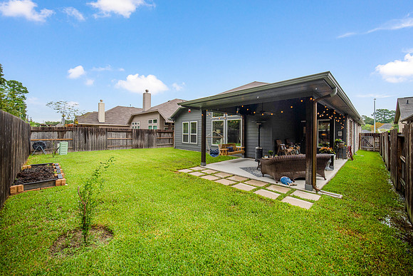 15615 Lakewood Terrace Drive-31
