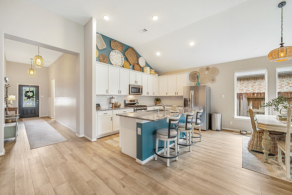 15615 Lakewood Terrace Drive-16