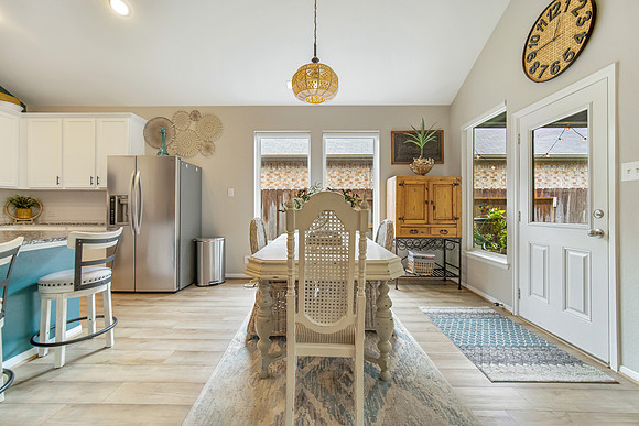 15615 Lakewood Terrace Drive-17