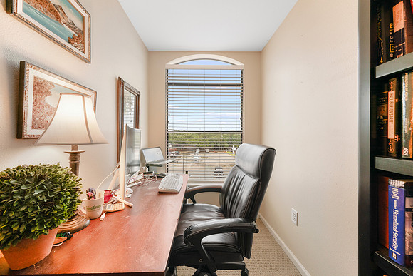 452MarinersDr-37