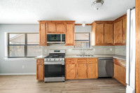 14422 Roundstone Ln-10