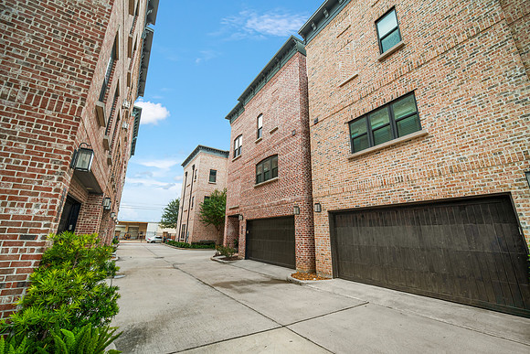 2915 Hicks St-3