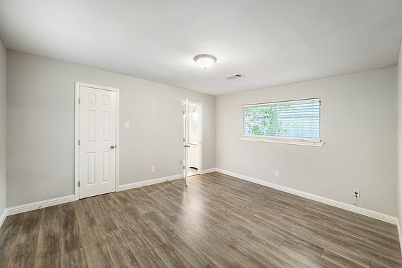 6302 Ash Oak-21