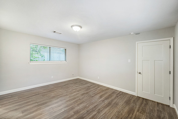 6302 Ash Oak-22