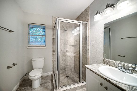 6302 Ash Oak-24