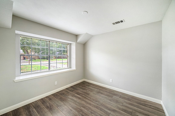 6302 Ash Oak-7
