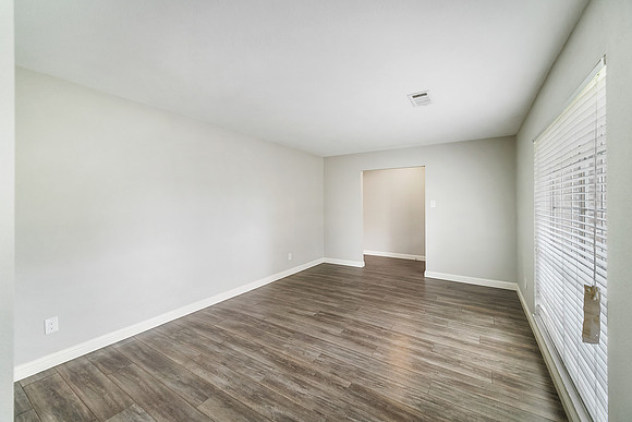 6302 Ash Oak-6