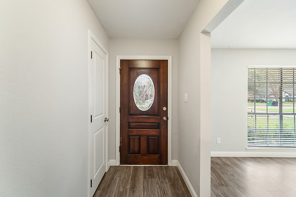 6302 Ash Oak-4