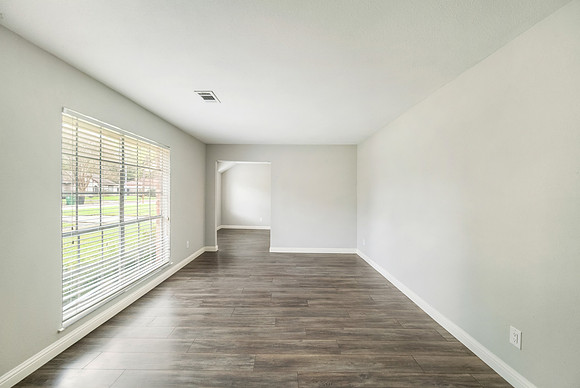 6302 Ash Oak-5