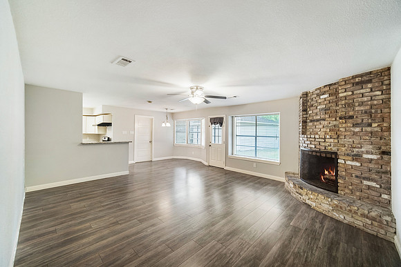 6302 Ash Oak-15