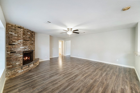 6302 Ash Oak-13