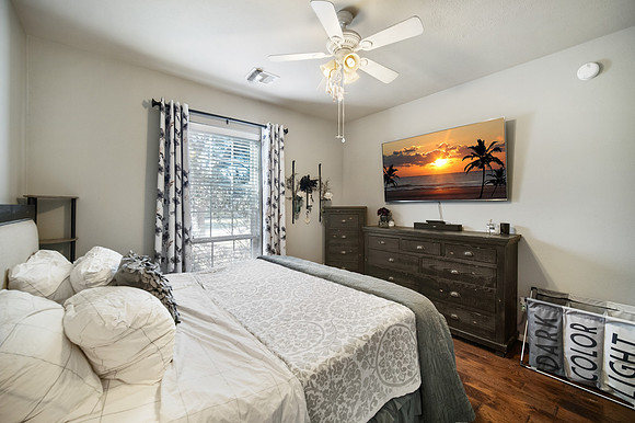 20814 Katie Marie Ct-24
