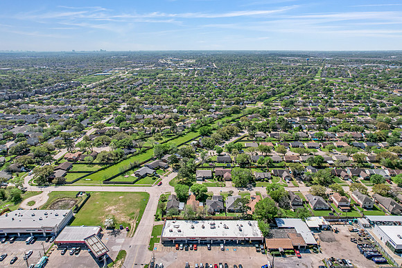 17403 Wild Willow Ln-39