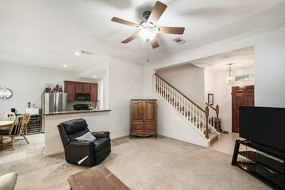 5319 Canyon Hallow Dr-17
