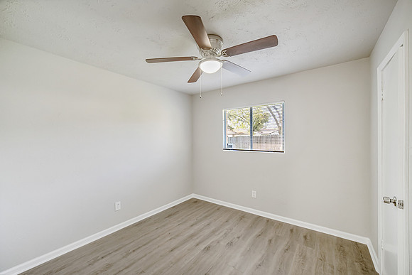 17403 Wild Willow Ln-16