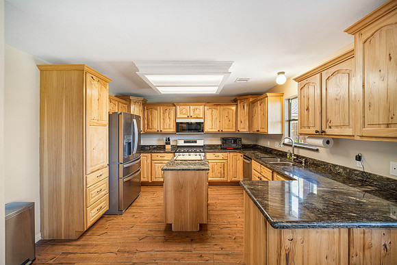 23818 Welch House Ln-10