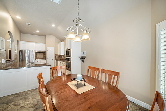20414 Canyon Shadow Dr-14