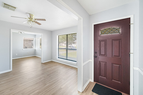 14422 Roundstone Ln-4