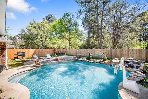 12839 Bedford Falls Dr-43