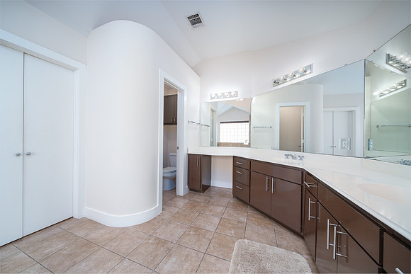 8638 Meadow Croft-19