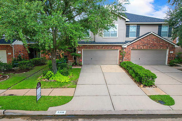 5319 Canyon Hallow Dr-23