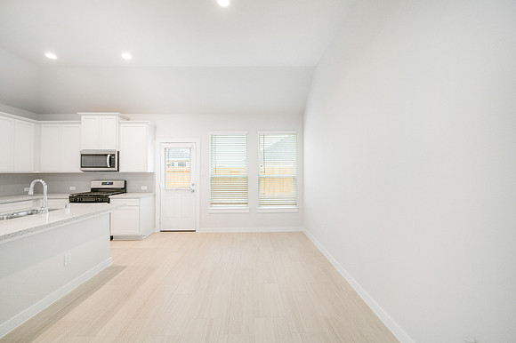 774 Dewberry-18