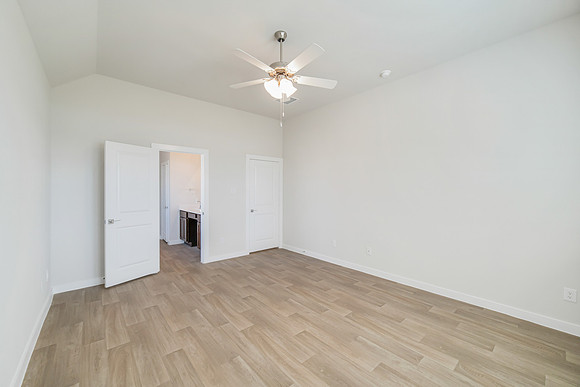 371 Shoreview-17