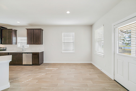 371 Shoreview-11