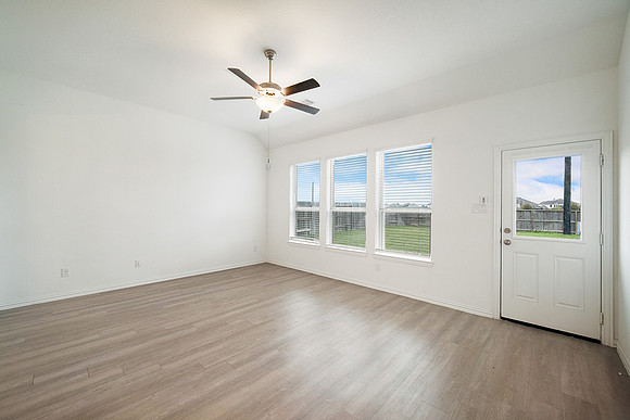 20219 Creekdale Bend Dr-13