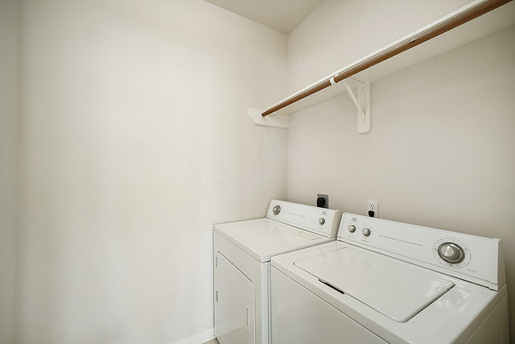 12015 Newport Shore Dr-40