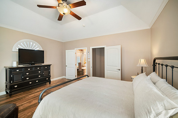 20414 Canyon Shadow Dr-17