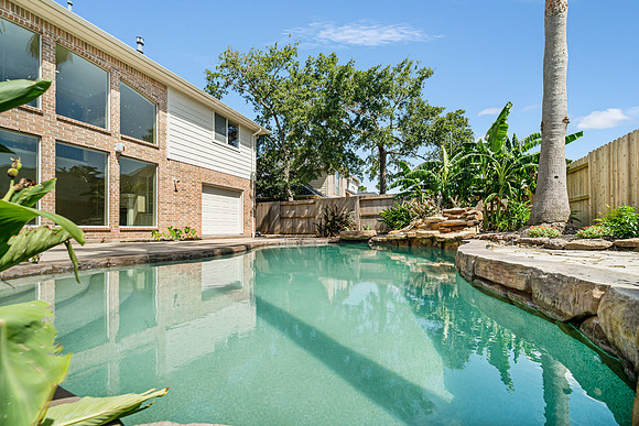 13910 Greenwood Manor Drive-43