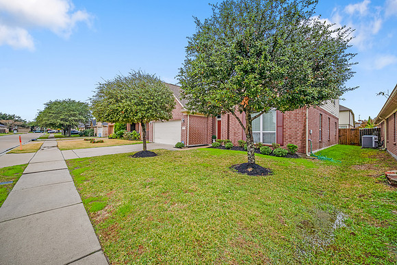 8110 Gray Jay Dr-3