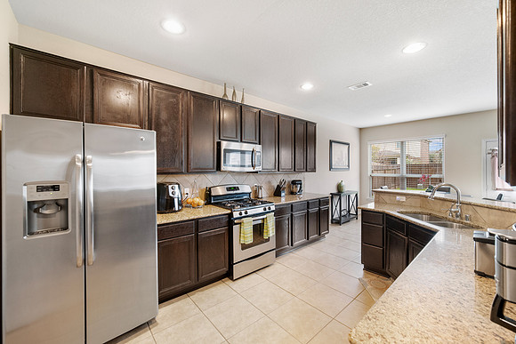 8110 Gray Jay Dr-18