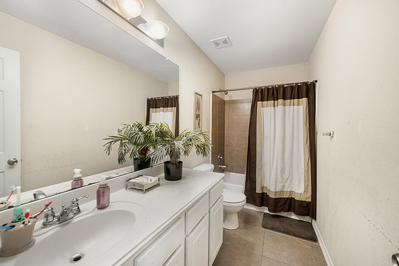 8110 Gray Jay Dr-26