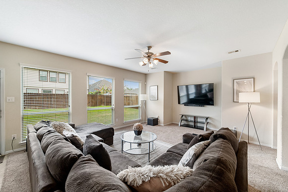 8110 Gray Jay Dr-10