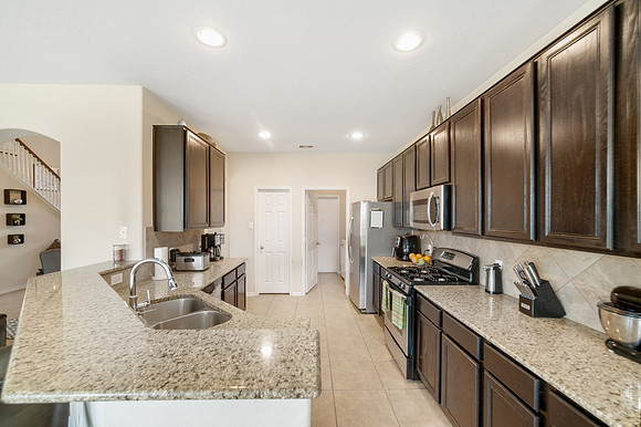 8110 Gray Jay Dr-16