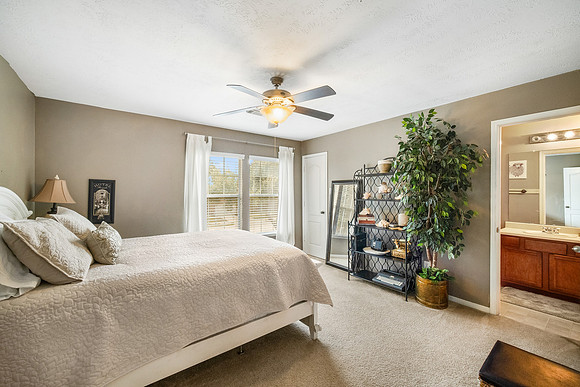 25006 Emporia Point Ct-30