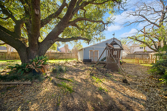 10411 Rippling Fields Dr-27