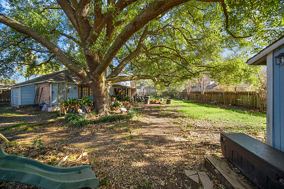 10411 Rippling Fields Dr-29
