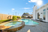 11302 Wooded Creek-11